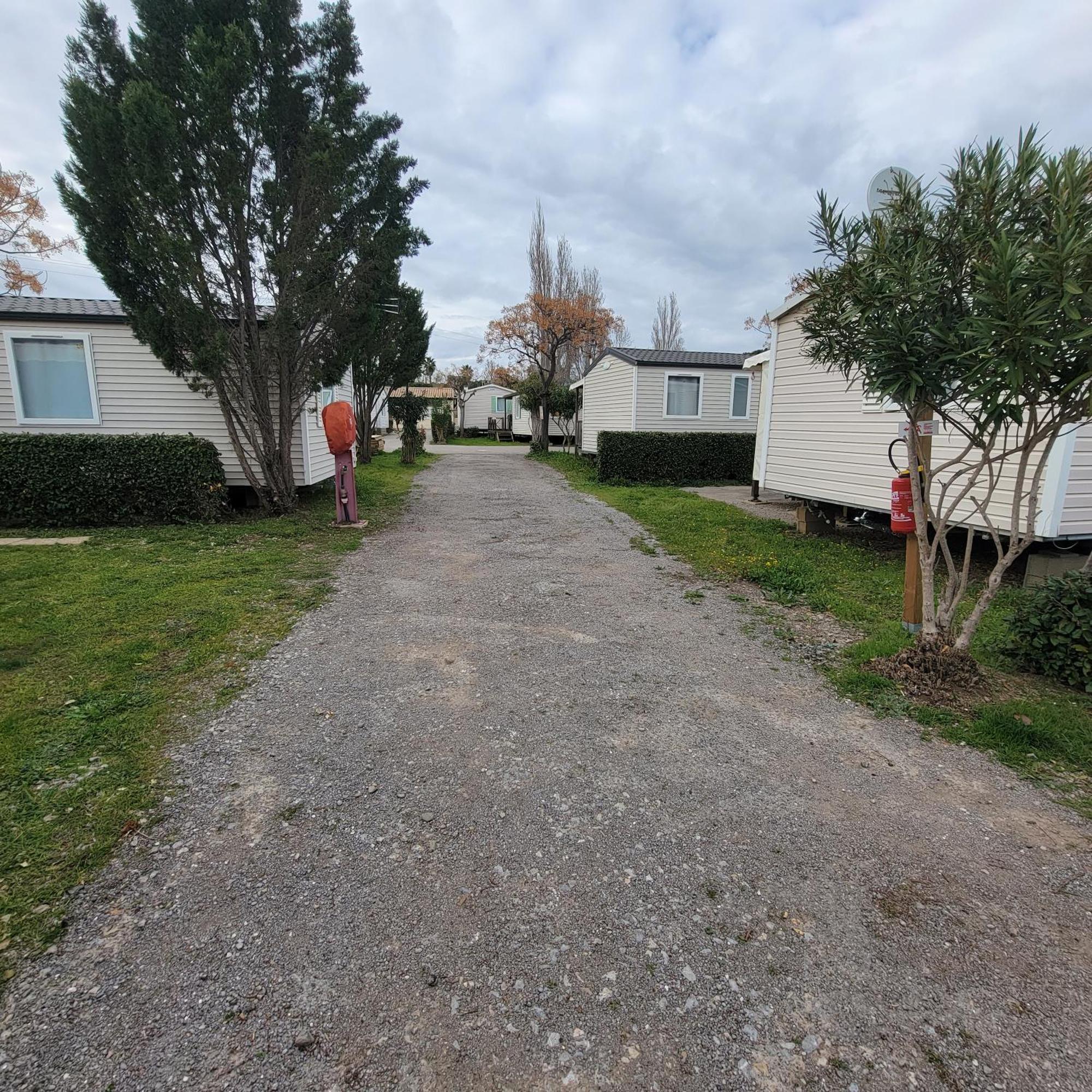 Mobilhome Au Camping Les Salins De La Gardiole Ex Camping Europe Vic-la-Gardiole Exterior foto